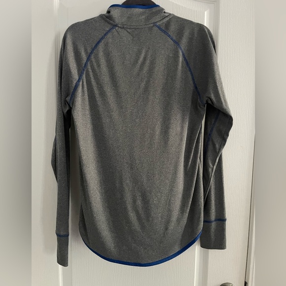 EUC Women’s Size L UF Gators Quarter Zip Lightweight Fitted Long Sleep Jacket - Picture 2 of 5